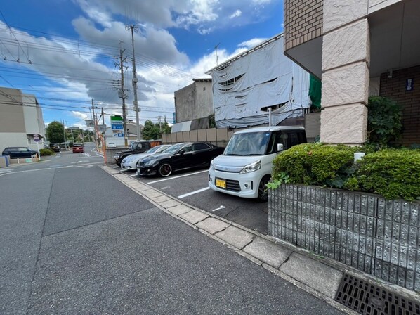 ルーミネス芦谷二番館の物件外観写真